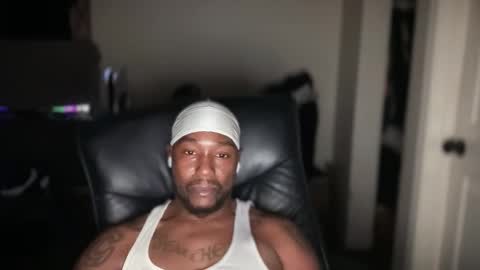 Snapshot of bigbackwoodcali chatting on 05-15-26, 08:32 bigbackwoodcali online show from 05-15-26, 08:32