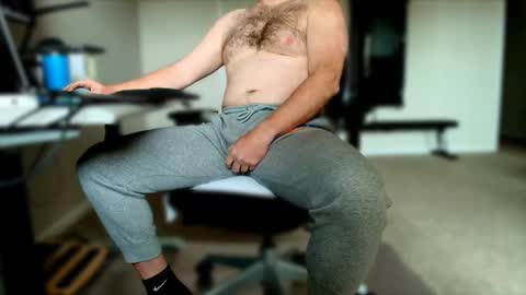 Alcide Herveaux online show from 04-25-26, 03:42