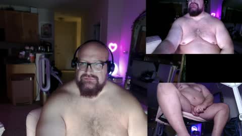 BigBear4Cuddles online show from 04-21-26, 03:02