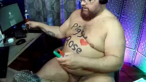 BigBear4Cuddles online show from 04-28-26, 02:27