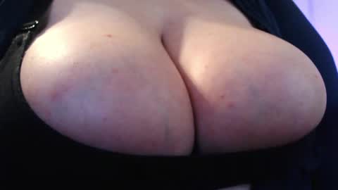 bigbittiesandfun online show from 04-23-26, 11:40