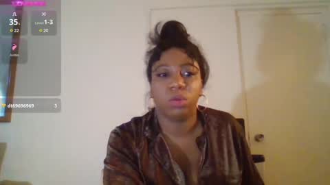 Snapshot of bigboobs_bouncin chatting on 12-07-24, 08:38 Ashley online show from 12-07-24, 08:38