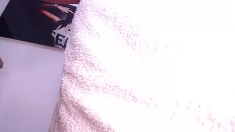 Snapshot of bigbooty_mommy chatting on 02-22-25, 10:20 Mia online show from 02-22-25, 10:20