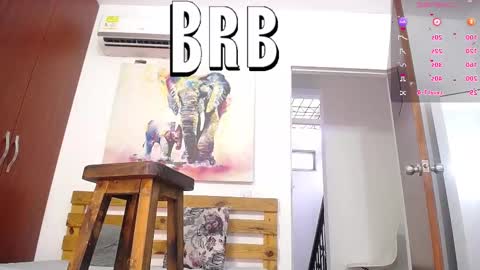 Snapshot of bigbooty_mommy chatting on 02-26-25, 11:15 Mia online show from 02-26-25, 11:15