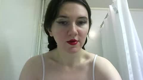 Isabella online show from 10-26-25, 07:14