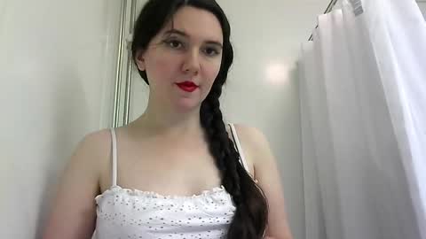 Isabella online show from 11-10-25, 01:21