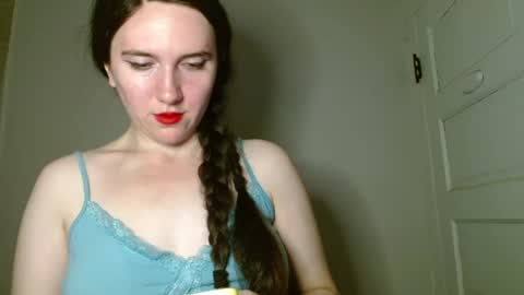 Snapshot of bigbootybunny chatting on 07-01-26, 06:37 Isabella online show from 07-01-26, 06:37