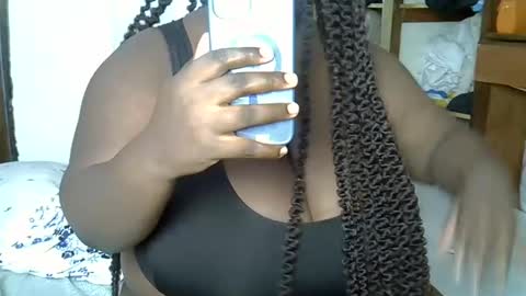 Snapshot of bigchocotities chatting on 01-27-25, 06:30 bigchocotities online show from 01-27-25, 06:30