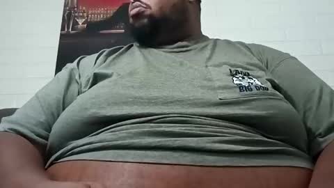 Snapshot of bigchub445 chatting on 11-23-25, 10:09 MassChub online show from 11-23-25, 10:09