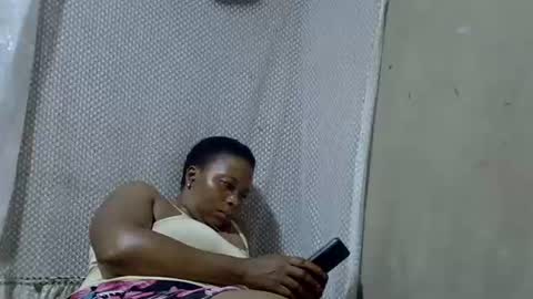 Snapshot of bigclit_wethairypus chatting on 06-25-26, 05:12 bigclit_wethairypus online show from 06-25-26, 05:12