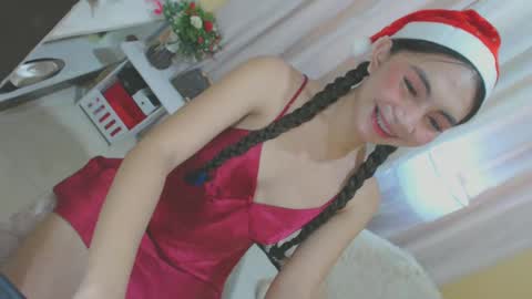 Yeng online show from 12-25-24, 03:18