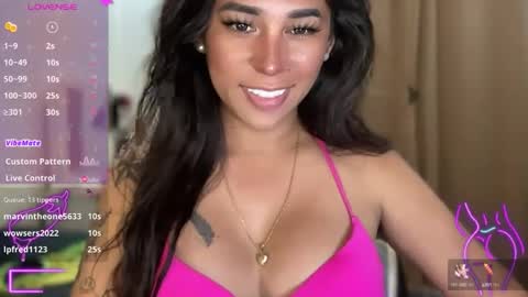 Snapshot of bigcockamanda23 chatting on 10-26-25, 07:03 queen amanda online show from 10-26-25, 07:03