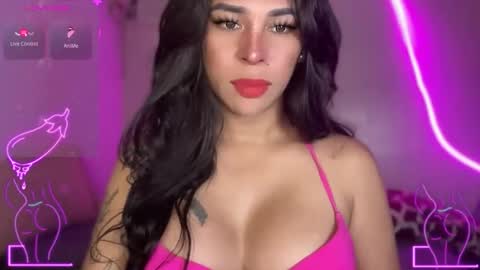 queen amanda online show from 12-14-25, 05:02