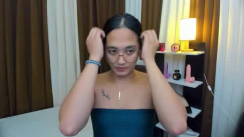 SUCK ME TILL I EXPLODE online show from 10-26-25, 01:17