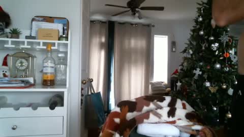 Snapshot of bigcumcanada chatting on 01-01-25, 07:53 bg online show from 01-01-25, 07:53