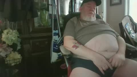 Snapshot of bigdaddybear1244 chatting on 02-21-26, 05:25 BigDaddyBear online show from 02-21-26, 05:25