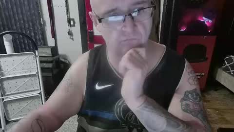 Darryl online show from 02-06-26, 01:32