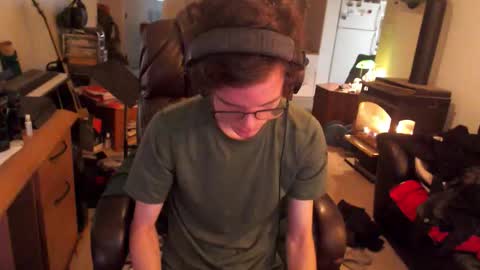 Snapshot of bigdickasmr chatting on 11-01-25, 04:42 bigdickasmr online show from 11-01-25, 04:42