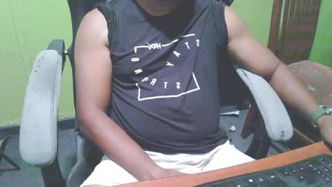 Snapshot of bigdickguyaux chatting on 03-17-26, 07:06 bigdickguyaux online show from 03-17-26, 07:06