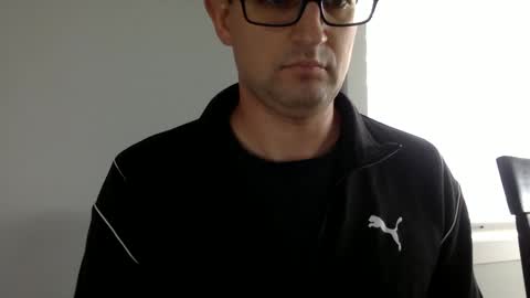 Snapshot of bigdickshowoff9877 chatting on 09-20-25, 09:05 Bigdickshowoff9877 online show from 09-20-25, 09:05