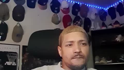 QuietboyWill online show from 09-20-25, 07:53