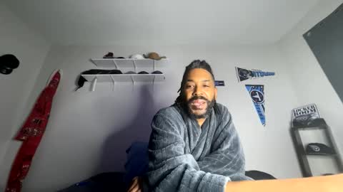 Snapshot of bigdinca chatting on 10-15-25, 11:21 bigdinca online show from 10-15-25, 11:21