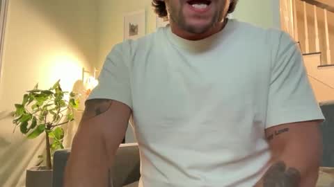 Snapshot of bigdmatty31 chatting on 11-16-25, 11:10 bigdmatty31 online show from 11-16-25, 11:10