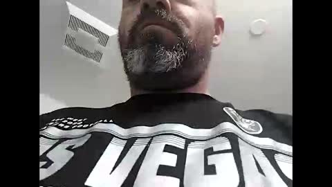 Snapshot of bigg_daddi_d chatting on 11-01-25, 12:51 bigg daddi hungd online show from 11-01-25, 12:51