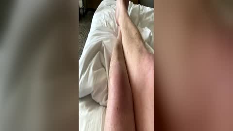 bigger22332233 online show from 04-19-26, 09:17