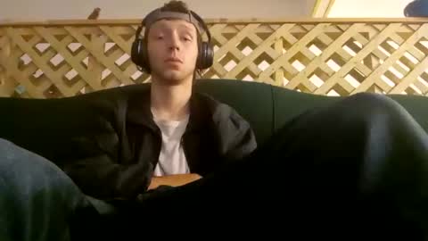 Snapshot of biggestboiiii chatting on 02-03-25, 03:20 biggestboiiii online show from 02-03-25, 03:20