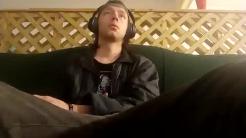 Snapshot of biggestboiiii chatting on 10-05-25, 06:34 biggestboiiii online show from 10-05-25, 06:34