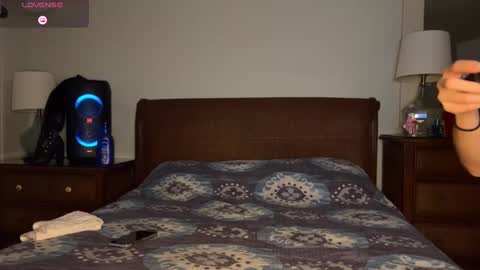 Snapshot of bigguylilmiss chatting on 12-29-24, 01:45 LILLI MATT online show from 12-29-24, 01:45