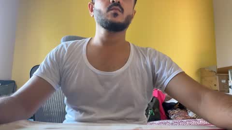 bighandsomesatisfy online show from 05-02-26, 06:29