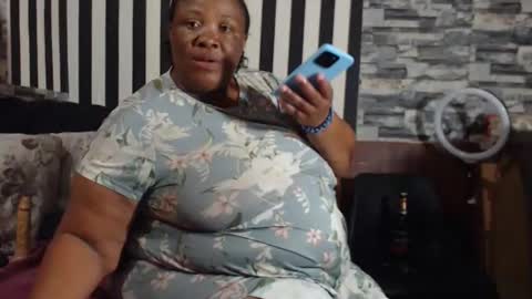 Snapshot of bighotmature chatting on 04-06-26, 10:05 bighotmature online show from 04-06-26, 10:05