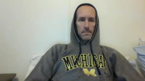 Snapshot of bighugemouthful chatting on 03-06-25, 04:49 Chaz online show from 03-06-25, 04:49