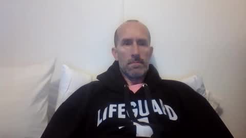 Snapshot of bighugemouthful chatting on 10-17-25, 02:04 Chaz online show from 10-17-25, 02:04