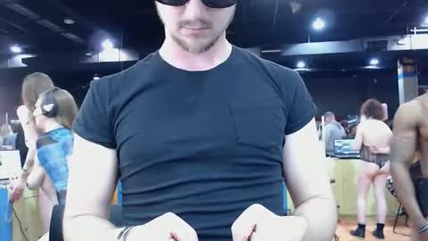 Johnny D Good online show from 04-12-26, 12:48