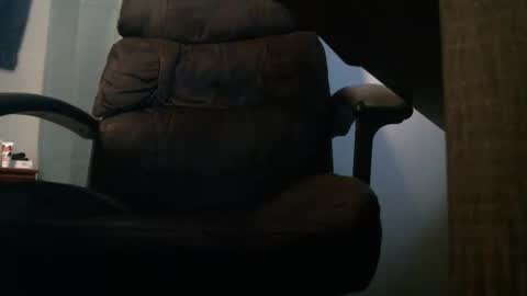 Snapshot of bigjugfucker88 chatting on 11-11-25, 10:43 bigjugfucker88 online show from 11-11-25, 10:43