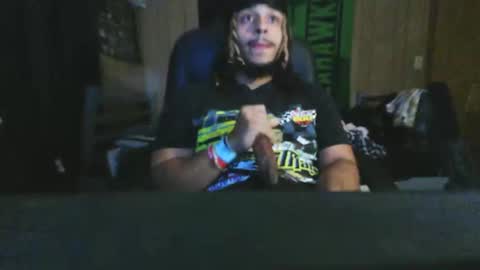 Snapshot of biglightskinbbcc chatting on 03-15-26, 04:07 bbcsexy online show from 03-15-26, 04:07