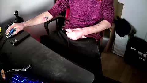 Snapshot of biglummel15 chatting on 01-17-25, 10:01 biglummel15 online show from 01-17-25, 10:01