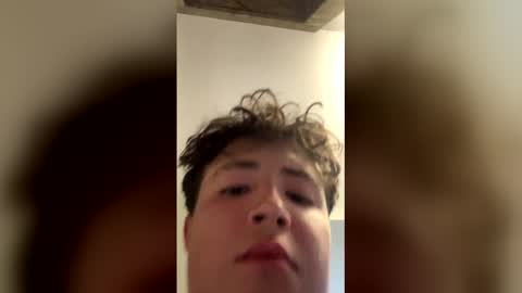 Snapshot of bigmarz19 chatting on 12-22-25, 05:48 bigmarz19 online show from 12-22-25, 05:48