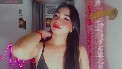 kiaaannaaaa online show from 04-24-26, 10:45