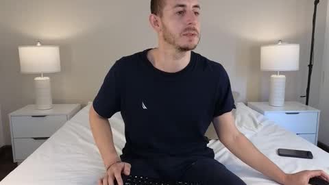       online show from 03-05-25, 07:38