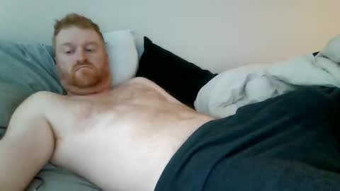 Snapshot of bigred92899 chatting on 05-25-26, 12:44 bigred92899 online show from 05-25-26, 12:44