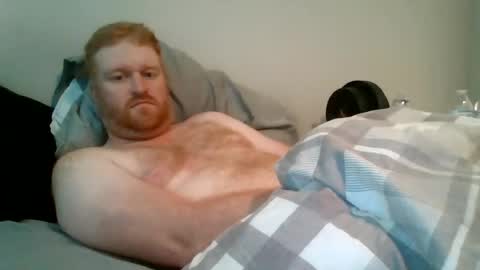Snapshot of bigred92899 chatting on 06-11-26, 10:41 bigred92899 online show from 06-11-26, 10:41