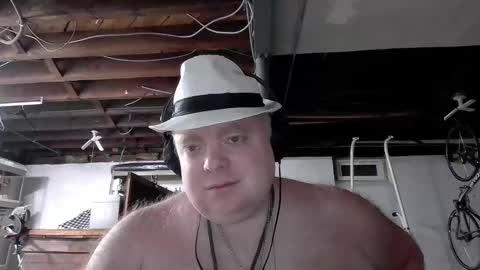 Big Red online show from 03-12-26, 10:54