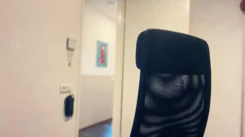 Snapshot of bigsnakeman1995 chatting on 10-18-25, 08:26 Gogo online show from 10-18-25, 08:26