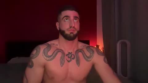 Snapshot of bigsnakeman1995 chatting on 11-24-25, 04:23 Gogo online show from 11-24-25, 04:23