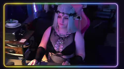 Snapshot of bigtiddygothxx chatting on 03-09-26, 08:40 Lealithhh online show from 03-09-26, 08:40