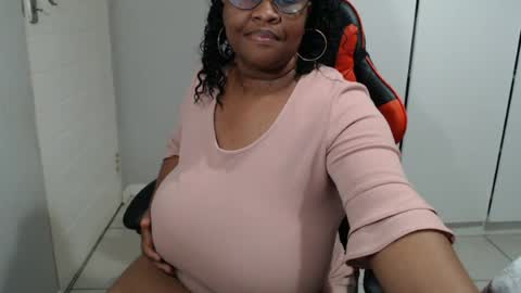 Lona online show from 07-01-26, 08:52